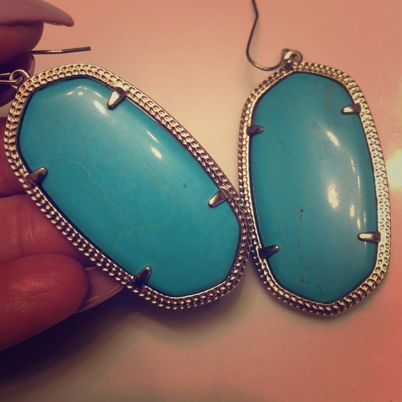 Kendra Scott turquoise Danielle’s in gold - Picture 1 of 1